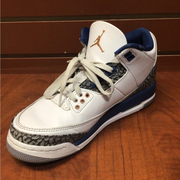 Nike Blue and Gray Sneakers - Picture 8 of 16